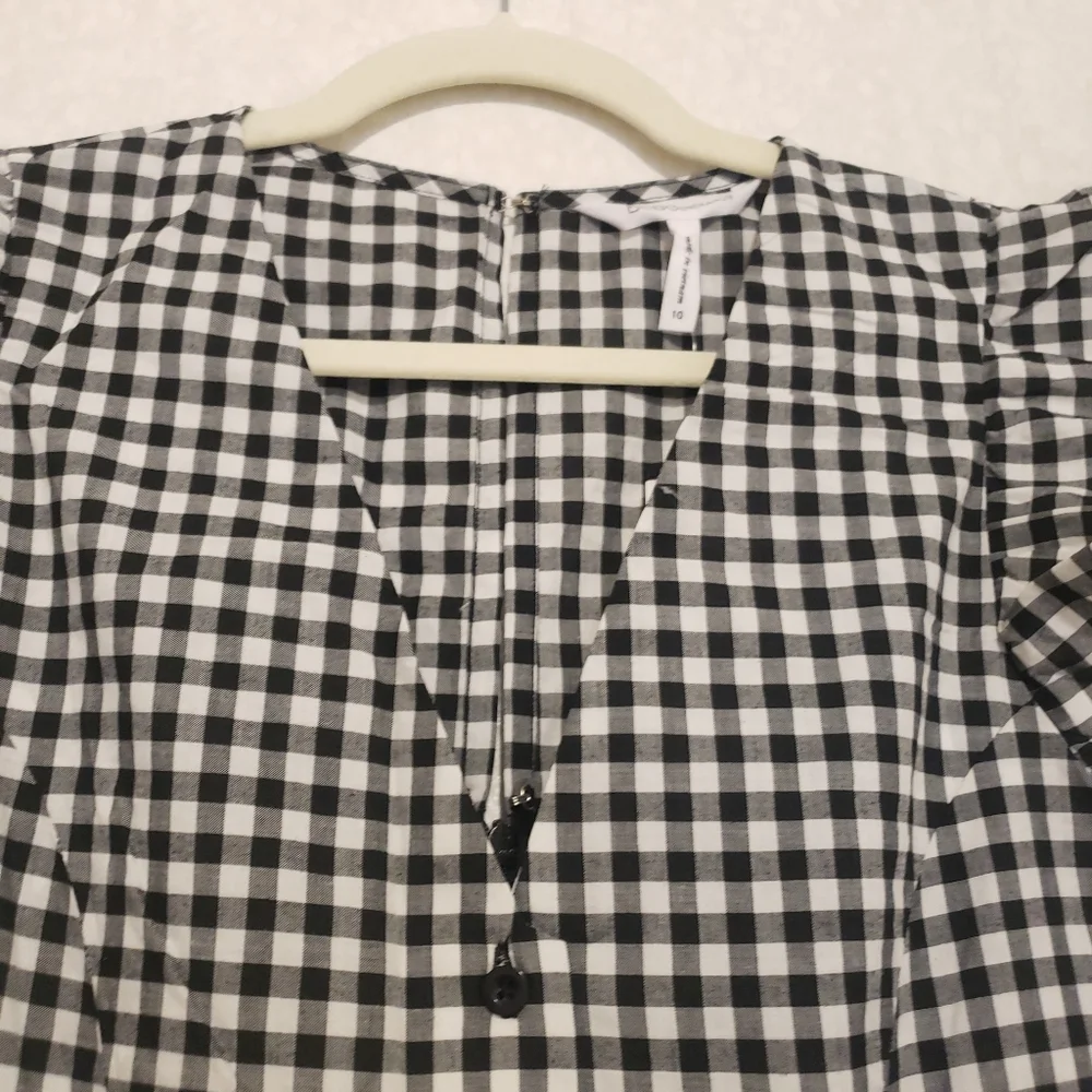 NEW BCBG PLAID JUMPSUIT...SIZE:10 - Picture 8 of 15